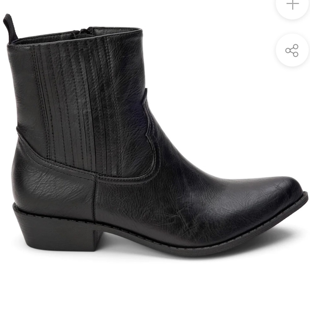 🆕✨Matisse Beach Vegan, Western-inspired ankle boot with minimalist appeal.✨🆕